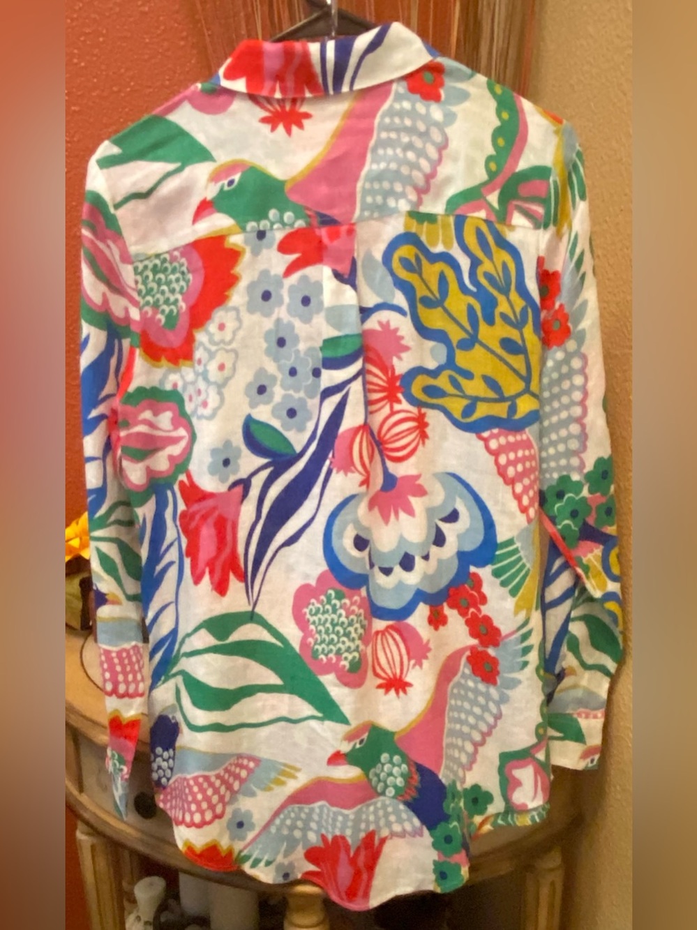 Boden - NEW - Sienna Linen Shirt in "Bright/Relaxed Floral Bird Print" colorway - Picture 4 of 6